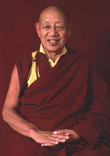 Lama Lopon Tcechu Rimpoche